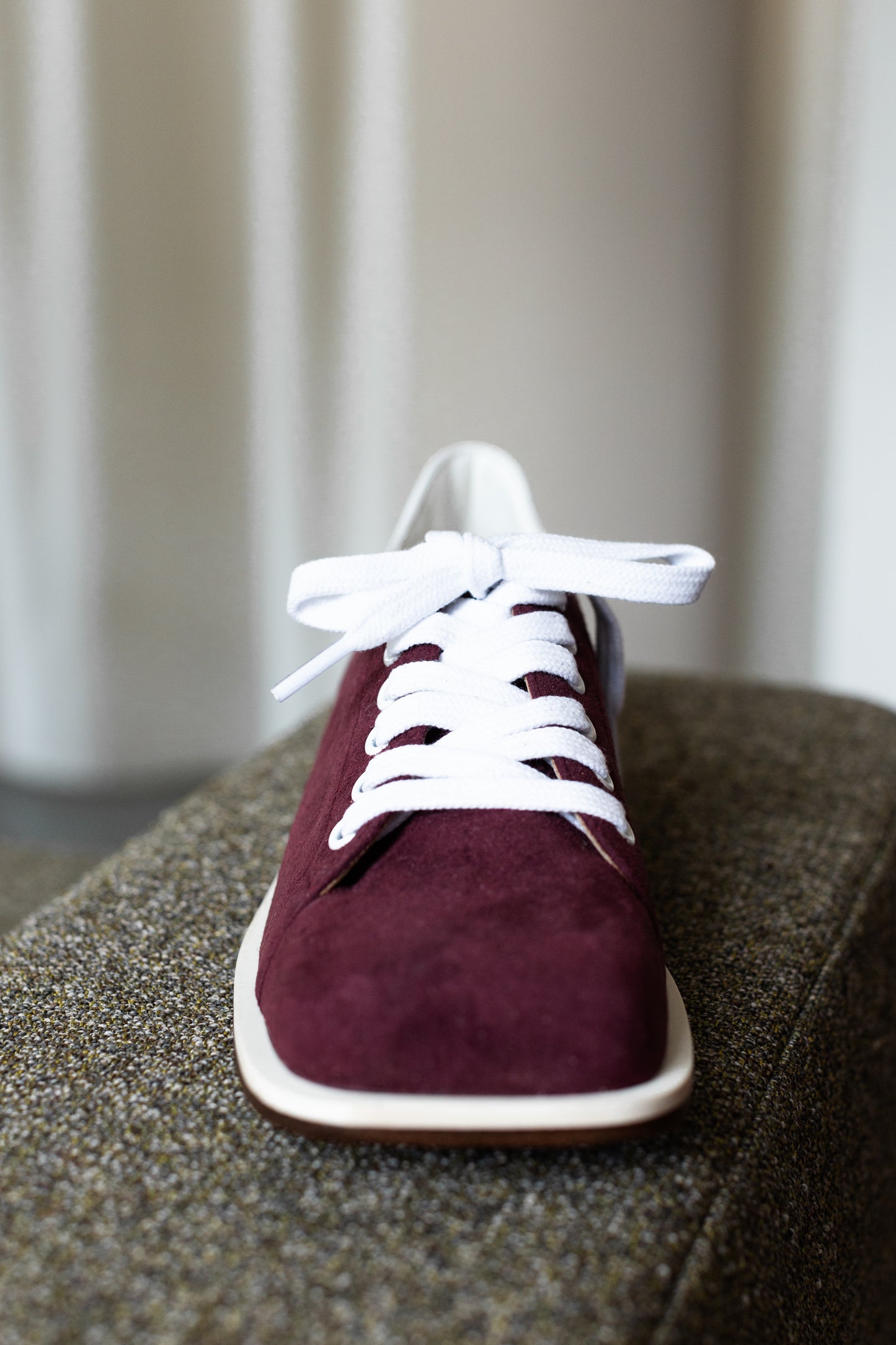 PODIA Sneakers